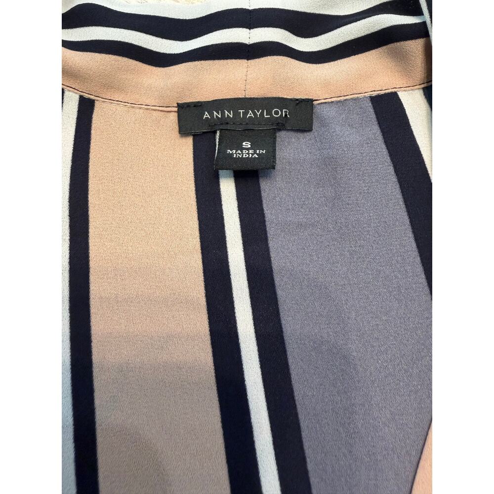 Ann Taylor Striped Blouse V-Neck Professional Luxe Office Chic Size S - Picture 6 of 9